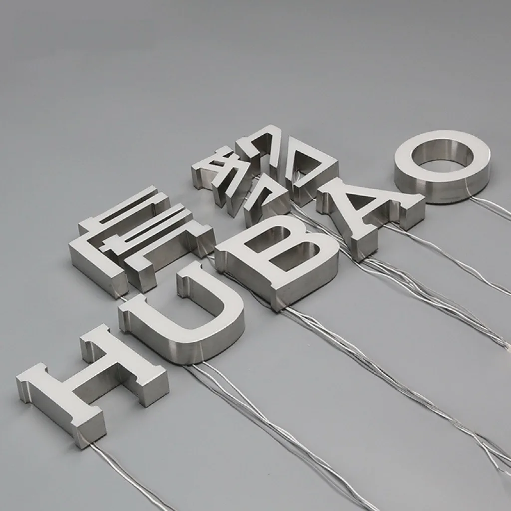 Letras de resina — visualización de efecto luminoso 1
