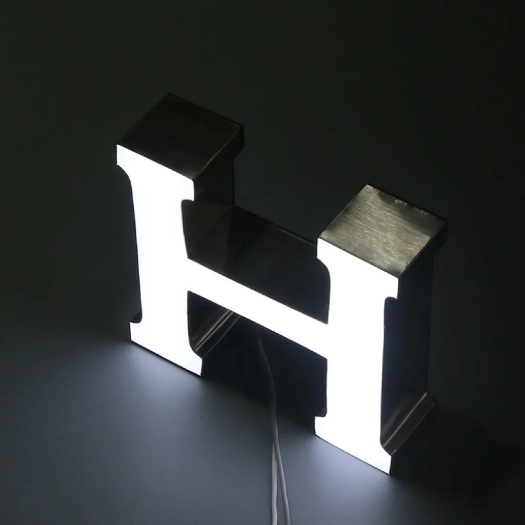 Letras de resina — visualización de efecto luminoso 2